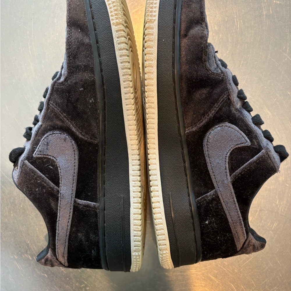 Nike Air Force 1  "Velvet Rose" Black Velvet sneakers Men’s Size 5.5